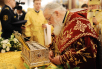 Slujirea Patriarhului Kiril în catedrala 'Hristos Mântuitorul' în ajunul aniversării a 65 de ani de la naşterea sa