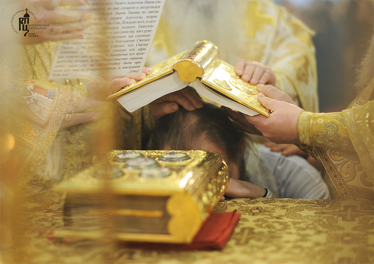 Slujire Patriarhală în ziua de pomenire a Sfântului Ierarh Spiridon al Trimitundei. Hirotonia arhimandritului Ştefan (Gordeev) în treapta de episcop pentru Eparhia de Alatîr, vicar al Eparhiei de Ceboksarî