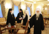 Перед заседанием Священного Синода Русской Православной Церкви в Синодальной резиденции в Даниловом монастыре
