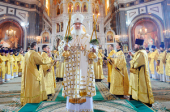 De sărbătoarea Naşterii Domnului slujba Patriarhală va fi transmisă în direct de canalele de televiziune «Pervâi», «Rossia», «Spas» şi de portalul Patriarhia.ru