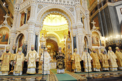 В третью годовщину интронизации Святейшего Патриарха Кирилла в кафедральном соборном Храме Христа Спасителя совершена Божественная литургия