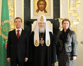 Поздравление Президента России Д.А. Медведева Святейшему Патриарху Кириллу с годовщиной интронизации