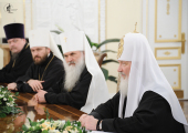 Відбулася зустріч Святішого Патріарха Кирила з Президентом Киргизії А.Ш. Атамбаєвим