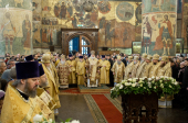 Патриаршее служение в Успенском соборе Кремля в день празднования 400-летия преставления священномученика Ермогена
