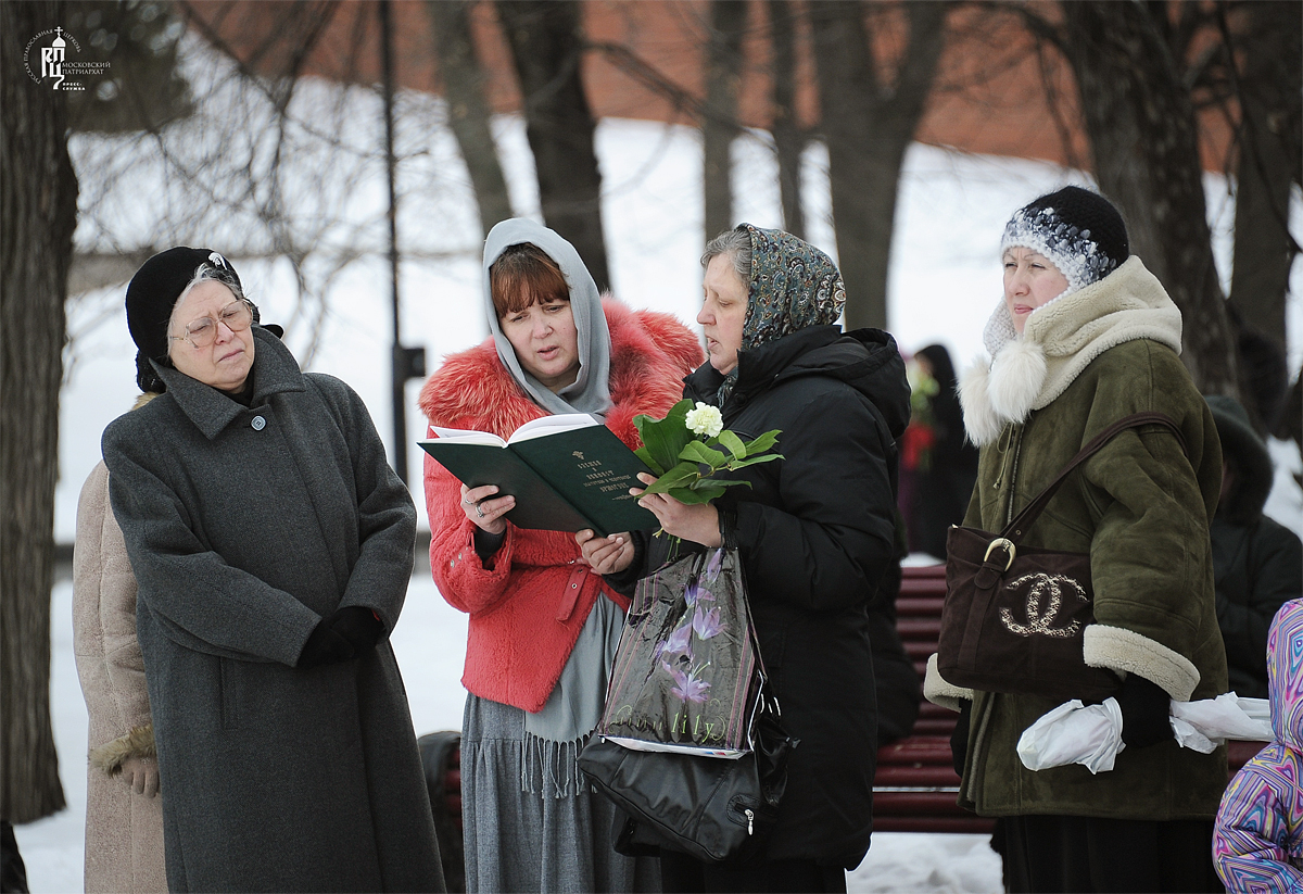 Церемония закладки памятника священномученику Ермогену, Патриарху Московскому, у стен Кремля