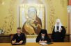 Підписання угоди між уповноваженим при Президентові РФ з прав дитини та Синодальним відділом із соціального служіння