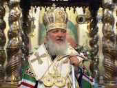 Întâistătătorul Bisericii Ruse a oficiat un Te Deum la moaştele sfântului ierarh Tihon, Patriarhul întregii Rusii, la mănăstirea Donskoi