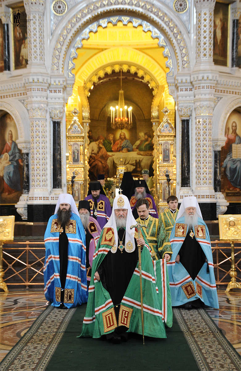 Slujire Patriarhală în catedrala Hristos Mântuitorul de sărbătoarea Intrării Domnului în Ierusalim. Hirotonirea arhimandritului Augustin (Anisimov) în treapta de episcop de Gorodeţ