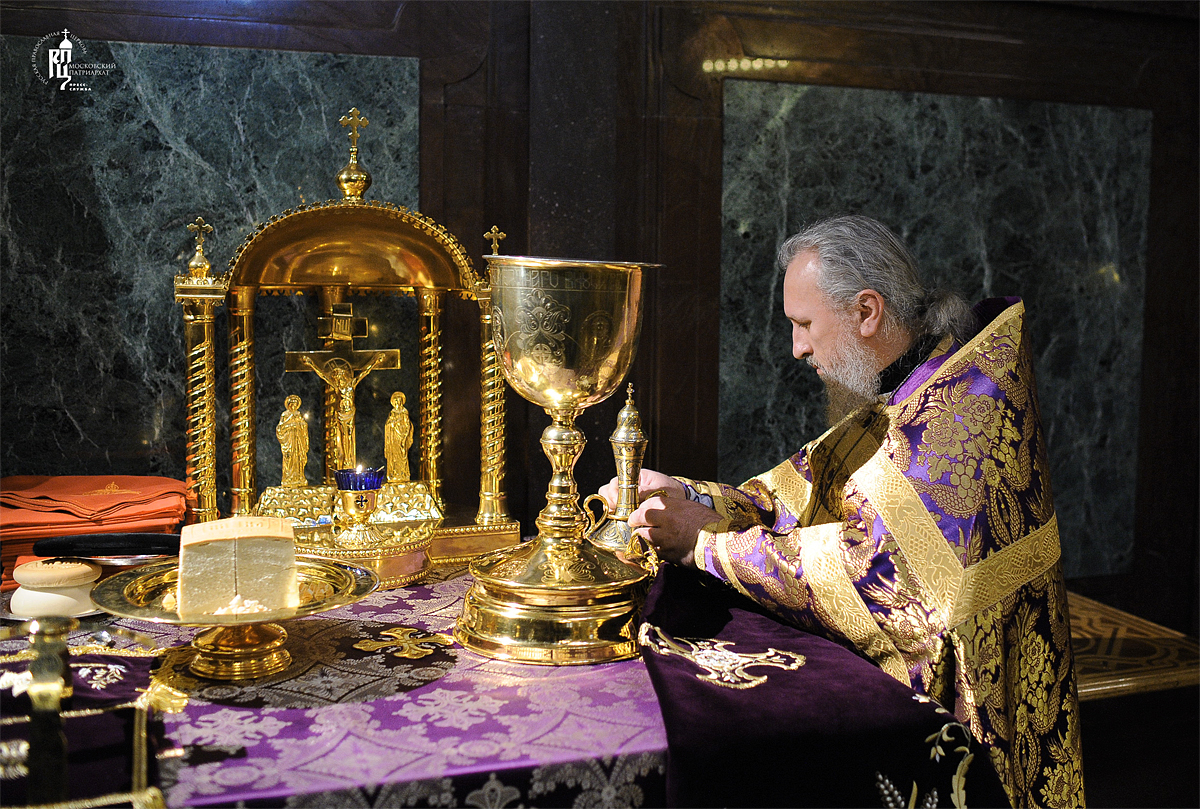 Slujire Patriarhală la catedrala Hristos Mântuitorul în Joia Mare. Liturghia Dumnezeiască și cinul sfinţirii Mirului
