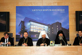 Митрополит Волоколамский Иларион дал пресс-конференцию во Дворце Сейма Литовской Республики