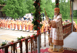 Святейший Патриарх Кирилл совершил Божественную литургию на Бутовском полигоне