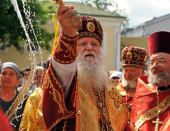 Архиепископ Женевский Михаил возглавил богослужение в день престольного праздника главного храма Свято-Тихоновского университета