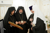 Preafericitul Patriarh Kiril s-a întâlnit cu delegaţia Patriarhiei de Constantinopol