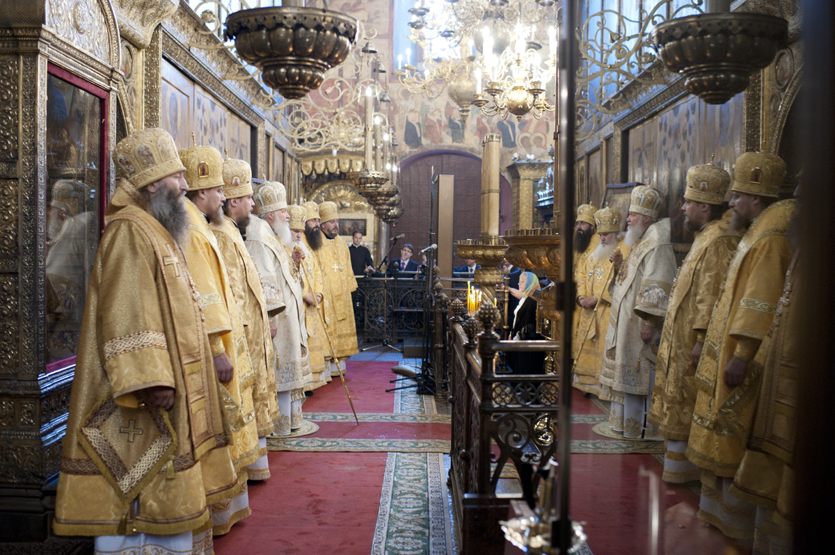 Патриаршее служение в Успенском соборе Московского Кремля в день памяти святителя Ионы, митрополита Московского.