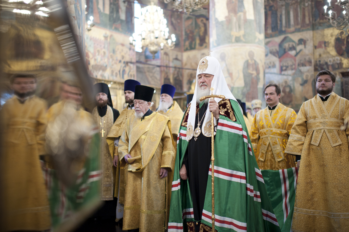 Патриаршее служение в Успенском соборе Московского Кремля в день памяти святителя Ионы, митрополита Московского.