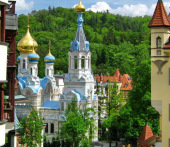 De hramul bisericii metocului Patriarhiei Moscovei din Karlovy Vary Dumnezeiasca liturghie a fost oficiată de Preafericitul Mitropolit Hristofor