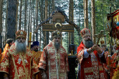В Екатеринбурге молитвенно почтили память преподобномучениц великой княгини Елисаветы и инокини Варвары