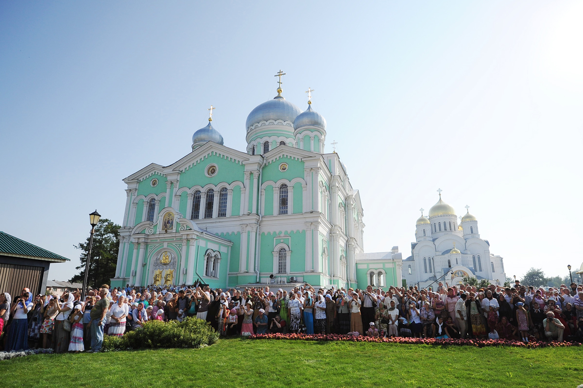 Vizita Patriarhală în Mitropolia de Nijnii Novgorod. Liturghia la mănăstirea sfântului Serafim din Diveevo. Hirotonirea arhimandritului Pitirim (Tvorogov) în treapta de episcop de Duşanbe şi Tadjikistan