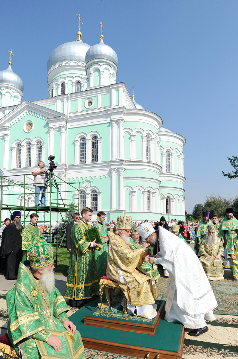 Vizita Patriarhală în Mitropolia de Nijnii Novgorod. Liturghia la mănăstirea sfântului Serafim din Diveevo. Hirotonirea arhimandritului Pitirim (Tvorogov) în treapta de episcop de Duşanbe şi Tadjikistan