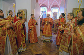 Божественная литургия совершена в Покровском храме на Боровой улице Санкт-Петербурга спустя 76 лет после его закрытия
