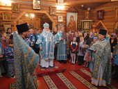 Архиепископ Истринский Арсений совершил Божественную литургию в храме Живоначальной Троицы в Чертаново