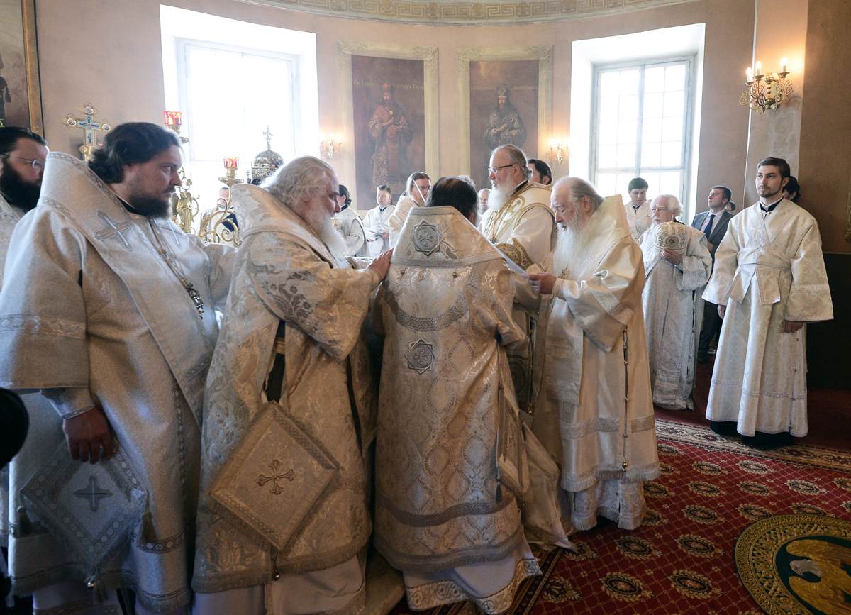 Slujirea Patiarhului de sărbătoarea Înălţarea Domnului la biserica „Marea Înălţare”, or. Moscova. Hirotonia arhimandritului Serghii (Bulatnokov) în treapta de episcop de Klintsy