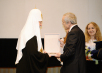 Vizitarea de către Preafericitul Patriarh Chiril a solemnității, dedicată aniversării a 50 de ani de la fondarea Centrului ştiinţific de chirurgie „Academicianul B.V. Petrovski”