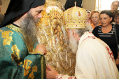 Святейший Патриарх Сербский Ириней совершил богослужение на подворье Русской Православной Церкви в Белграде