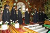 В Успенской Святогорской лавре собор епископов поздравил наместника обители архиепископа Святогорского Арсения с 45-летием