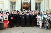 Председатель Учебного комитета Русской Православной Церкви вручил дипломы выпускникам ПСТГУ