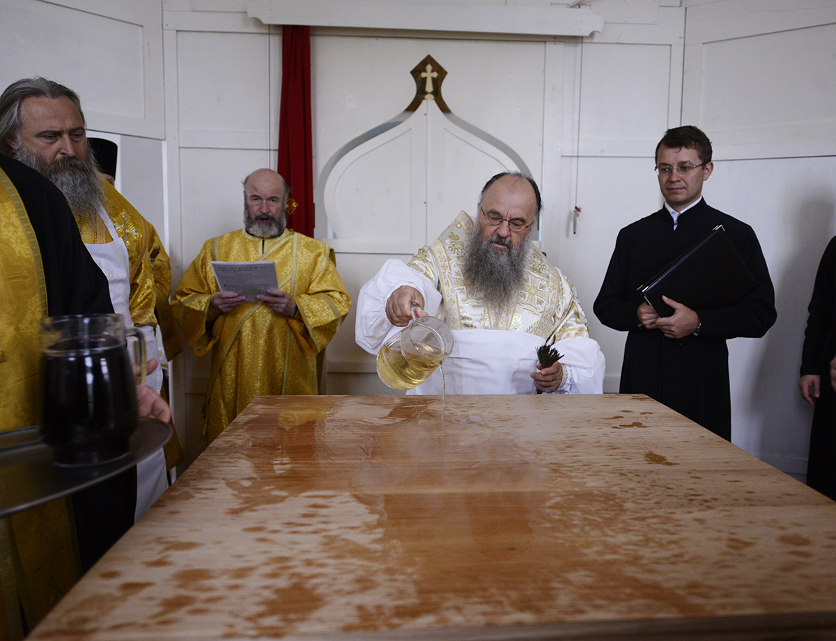 Vizita Patriarhului la Solovki. Cinul marii sfințiri în biserica în cinstea Înălțării Domnului de pe muntele Sekirnaja. Dumnezeiasca liturghie