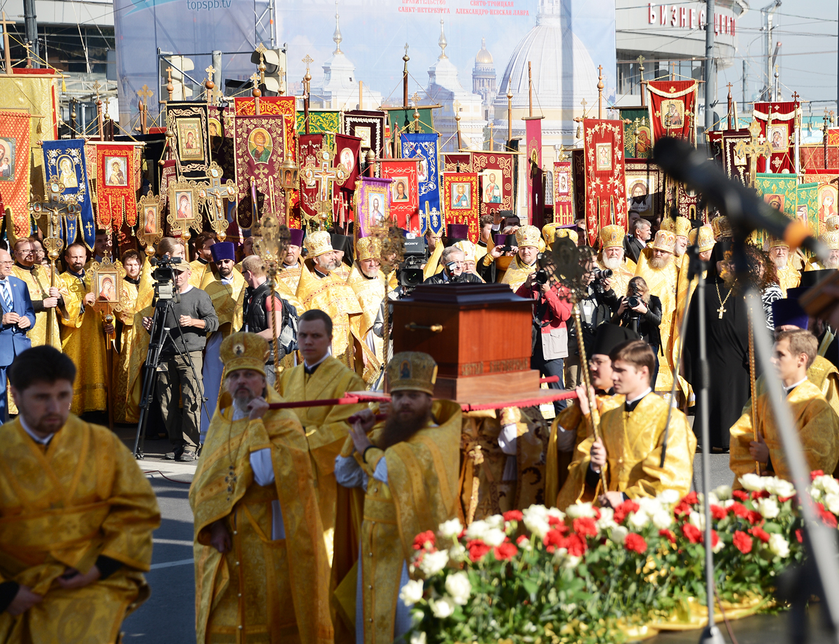 Торжества по случаю 300-летия Александро-Невской лавры