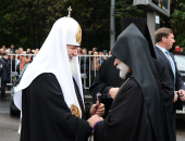 Preafericitul Patriarh Chiril a participat la solemnităţile cu ocazia sfinţirii complexului bisericesc al Bisericii Apostoliceşti Armene la Moscova