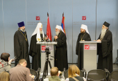 Vizita Patriarhului la Biserica Ortodoxă Sârbă. Sosirea la Belgrad
