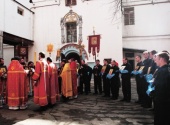 В праздник Покрова Пресвятой Богородицы епископ Красногорский Иринарх совершил Божественную литургию в храме Бутырского тюремного замка