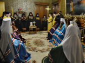 Preafericitul Patriarh Chiril a condus ipopsifierea arhimandritului Siluan (Glazkin) în treapta de episcop de Lyskovo, a arhimandritului Mitrofan (Badanin) în treapta de episcop de Severomorsk şi a arhimandritului Alexii (Mulear) în treapta de episcop de Sayansk