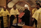 Delegația Bisericii Ortodoxe din Ucraina a transmis seminarului teologic „Sfântul Vladimir” din SUA o părticică din moaștele sfântului întocmai cu apostolii cneazul Vladimir