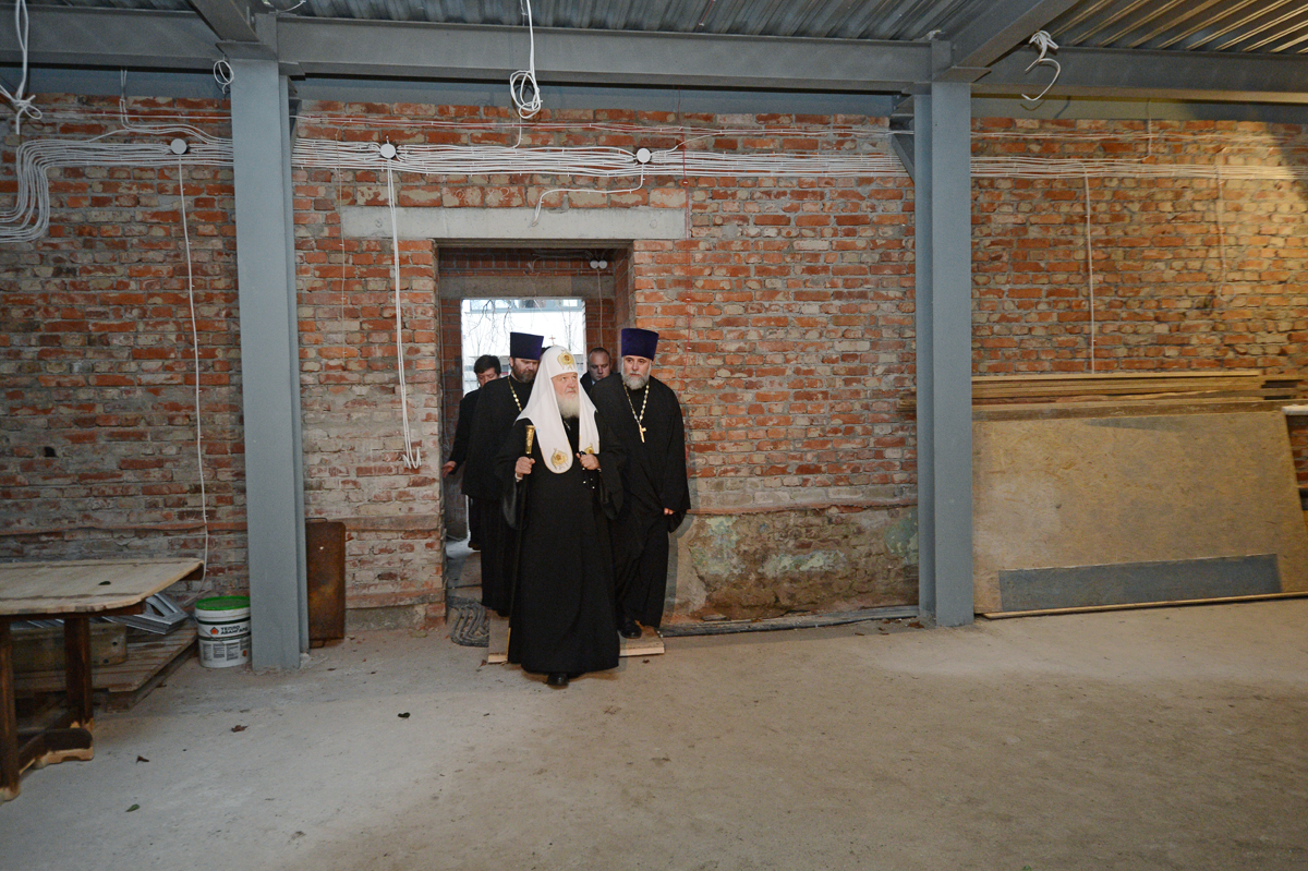 Патриарший визит в Калининградскую епархию. Посещение строящегося православного молодежного центра в пос. Янтарный