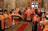 Primul vicar al Preafericitului Patriarh pe orașul Moscova a oficiat Dumnezeiasca liturghie în catedrala „Sfântul Arhistrateg Mihail” din Kremlin