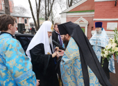 Святіший Патріарх Кирил звершив молебень біля раки з мощами святителя Тихона, Патріарха Всеросійського, в Донському монастирі