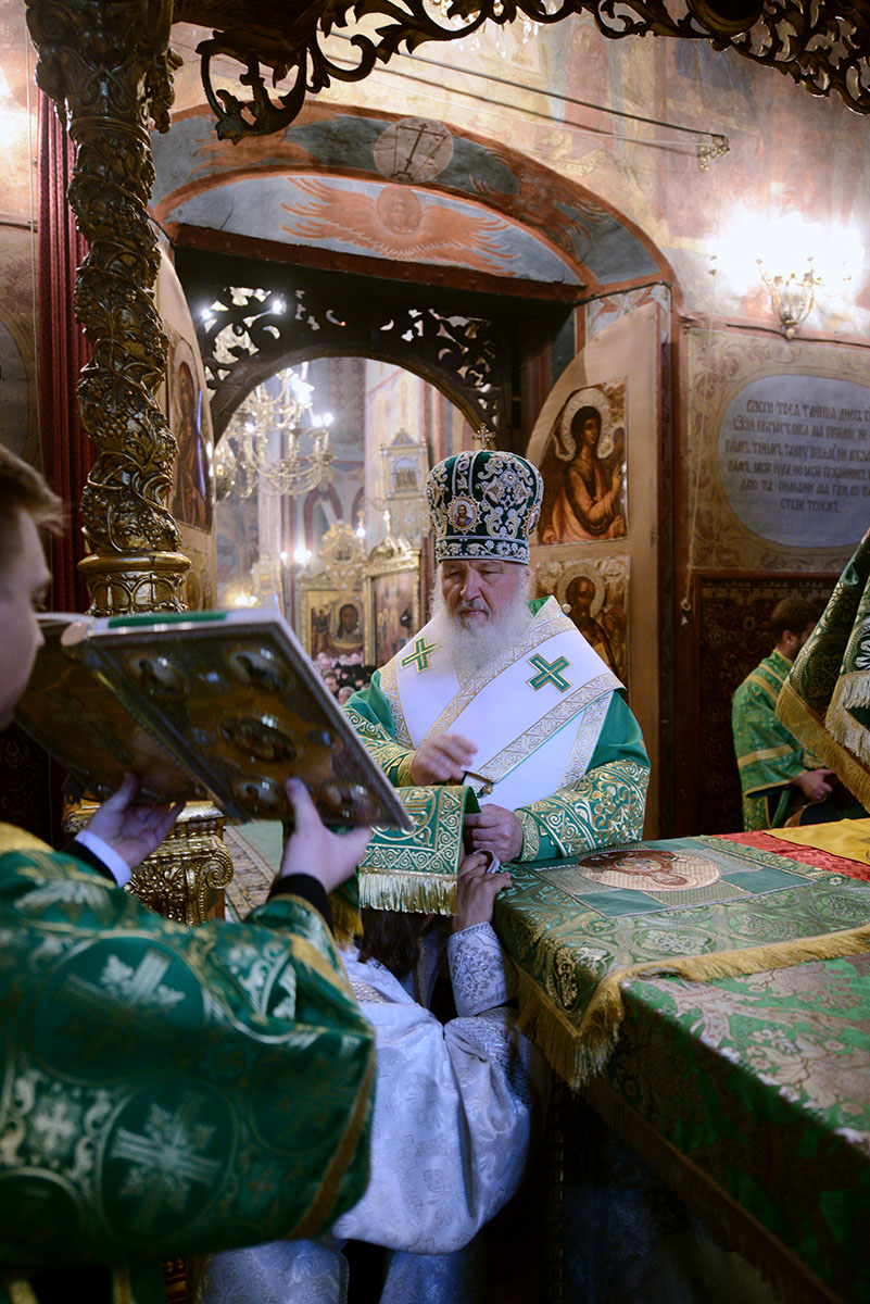 Slujirea Patriarhului la lavra „Sfânta Treime” a sfântului Serghie de ziua adormirii cuviosului Serghie de Radonej