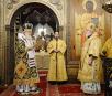 Патриаршее служение в день памяти святителя Петра, всея России чудотворца, в Успенском соборе Московского Кремля