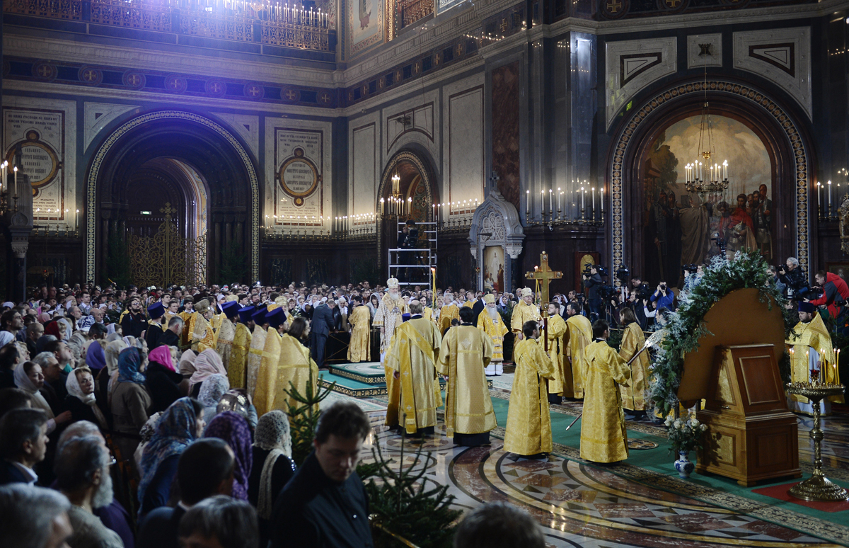 Aducerea Daruyrilor magilor în catedrala „Hristos Mântuitorul”. Slujirea Patriarhului de sărbătoarea Nașterea Domnului