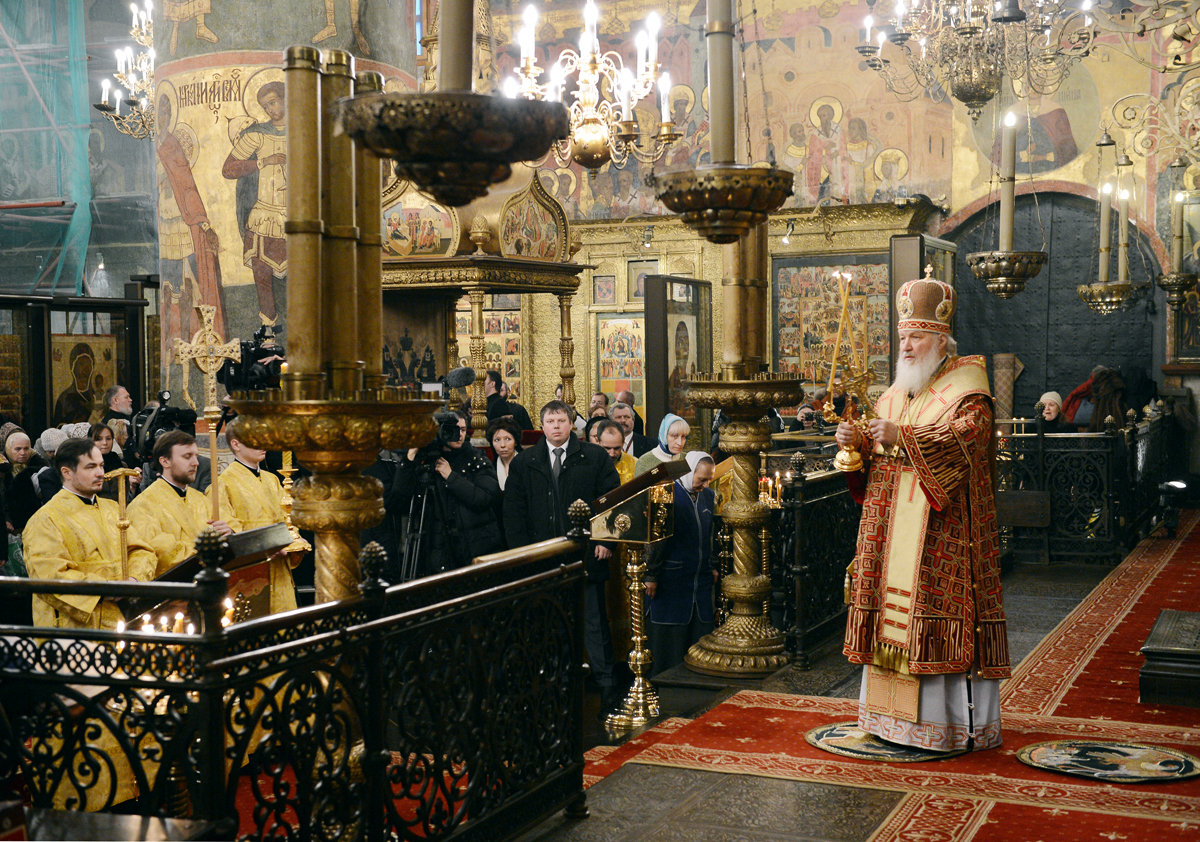 Патриаршее служение в день памяти святителя Филиппа, митрополита Московского, в Успенском соборе Кремля
