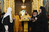 Патріарх Великої Антіохії й усього Сходу Іоанн X і Патріарх Московський і всієї Русі Кирил відвідали подвір'я Антіохійської Церкви в Москві