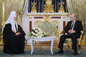 Președintele Rusiei V.V. Putin l-a felicitat pe Preafericitul Patriarh Chiril cu aniversarea întronării