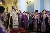 La biserica moscovită în cinstea icoanei Maicii Domnului „Bucuria tuturor celor scârbiți” pe Ordynka au fost interpretate „Vecerniile” lui Rachmaninov