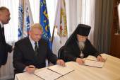 Подписано соглашение о сотрудничестве между Синодальным отделом по благотворительности и Всероссийским обществом глухих