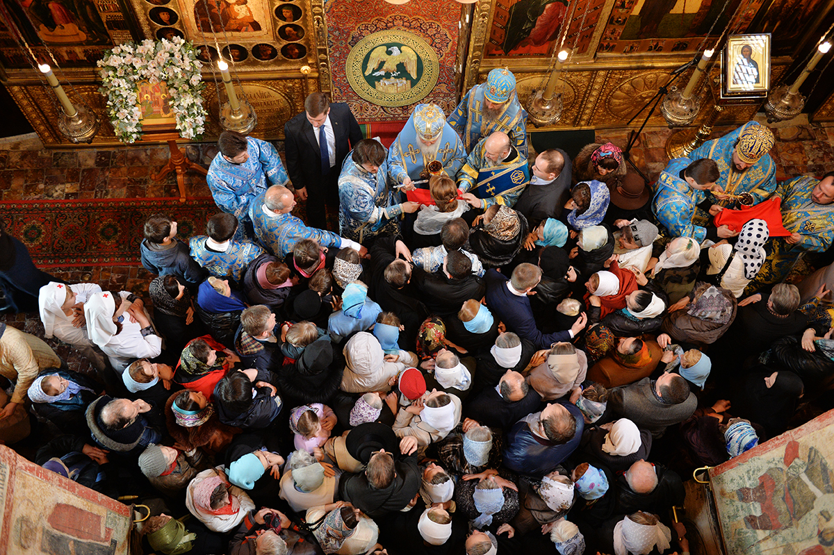 Slujirea Patriarhului de sărbătoarea Bunavestirea Preasfintei Născătoare de Dumnezeu la catedrala „Bunavestirea Maicii Domnului” din Kremlin, or. Moscova
