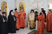Întâistătătorul Bisericii Ortodoxe a Ierusalimului a oficiat un Te Deum în biserica-paraclis de la reşedinţa Preafericitului Patriarh al Moscovei şi al întregii Rusii
